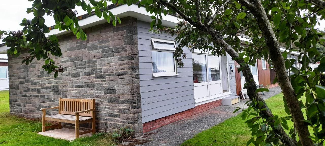 Sheena'S Dartmouth Chalets Esterno foto