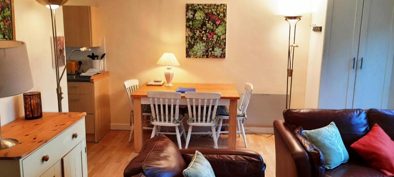 Sheena'S Dartmouth Chalets Esterno foto