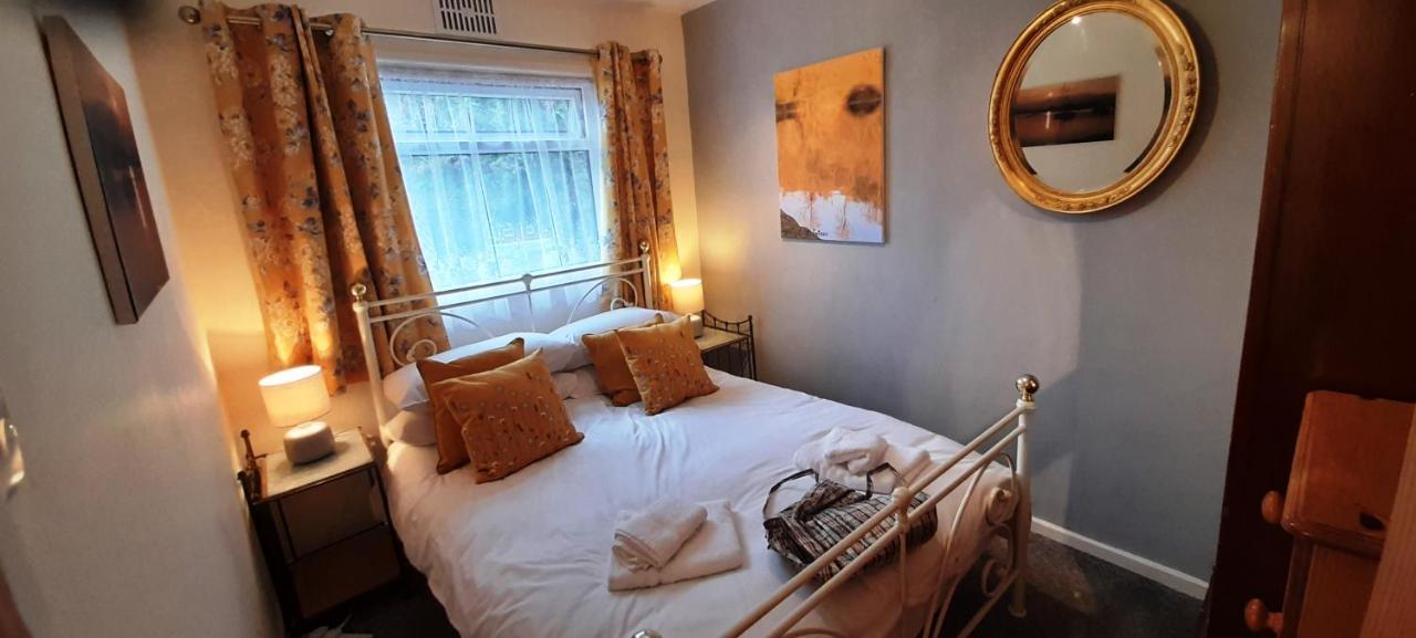 Sheena'S Dartmouth Chalets Esterno foto