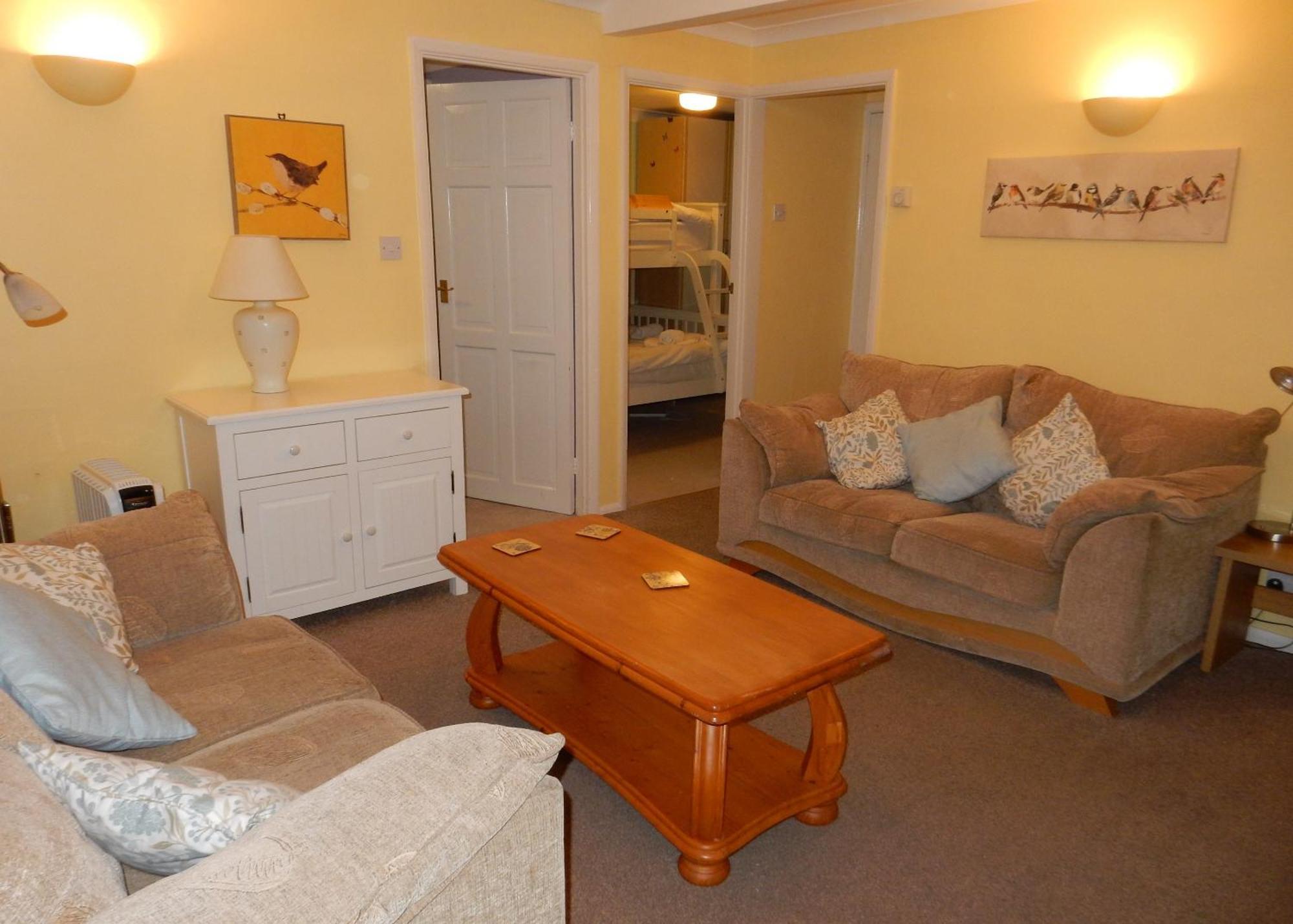 Sheena'S Dartmouth Chalets Esterno foto