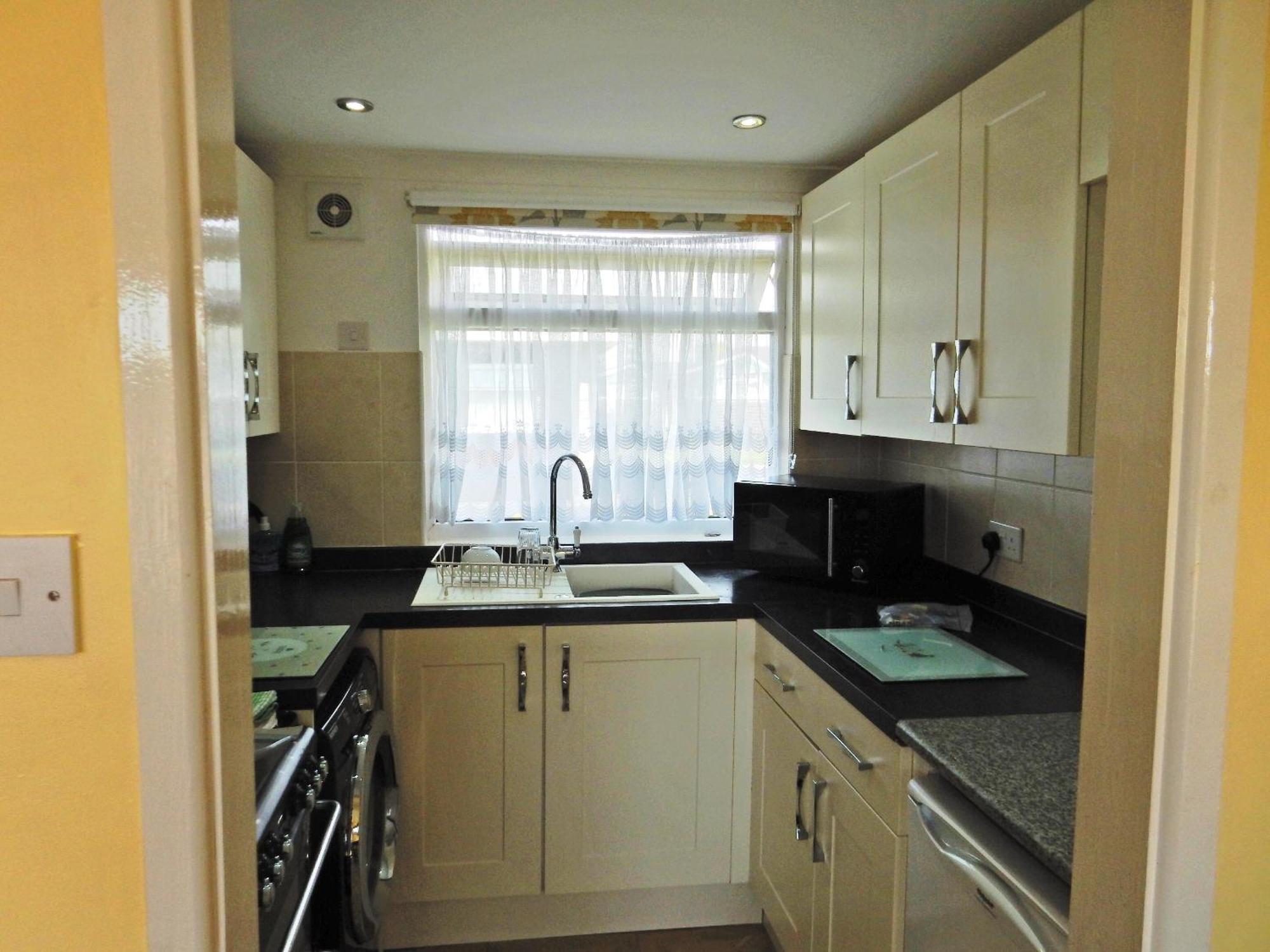 Sheena'S Dartmouth Chalets Esterno foto