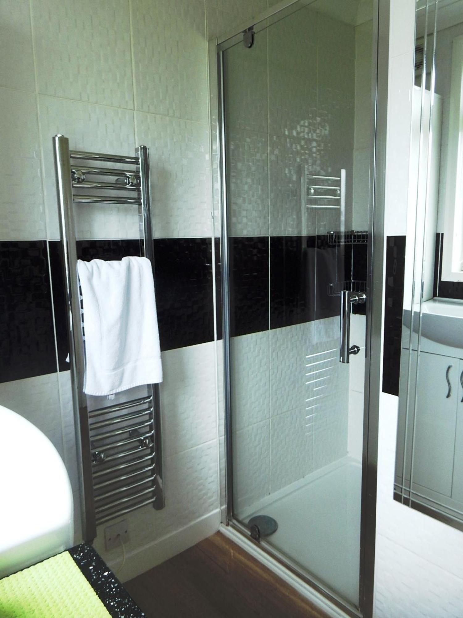 Sheena'S Dartmouth Chalets Esterno foto