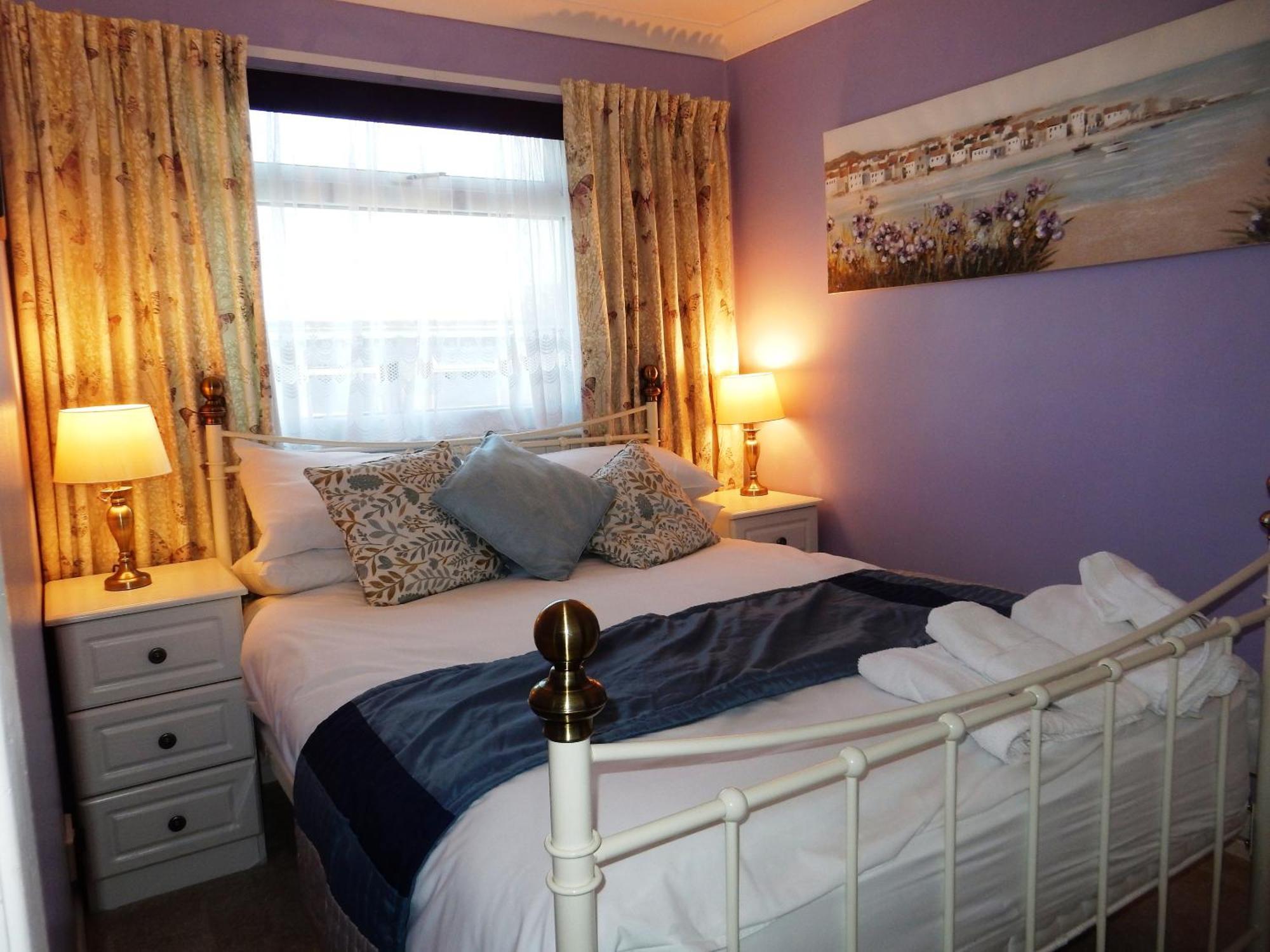 Sheena'S Dartmouth Chalets Esterno foto