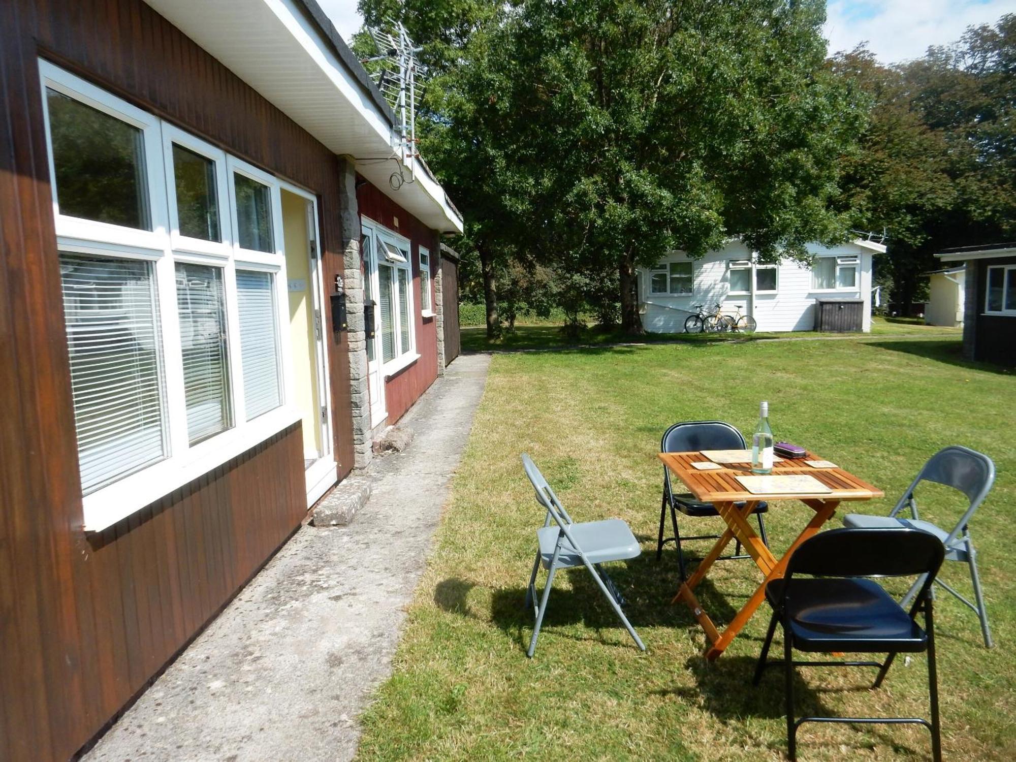 Sheena'S Dartmouth Chalets Esterno foto